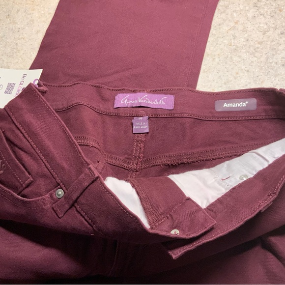 Gloria Vanderbilt Burgundy Pants - Picture 2 of 2